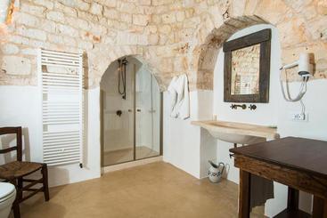 هتل Agriturismo Masseria Aprile
