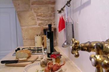 هتل Agriturismo Masseria Aprile