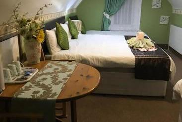 پانسیون Acorn Lodge Guest House