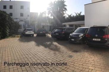پانسیون Corte Carafa Un Oasi Nel Centro Storico Con Parcheggio Interno Riservato