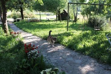 پانسیون Guest Accommodation Bakic