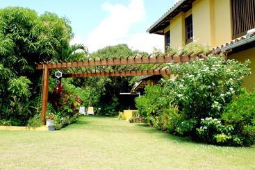 Madalena Apart