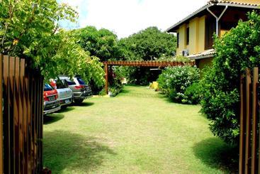 Madalena Apart