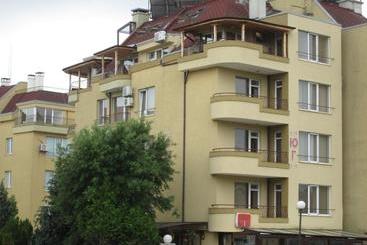 پانسیون Guest House Yug