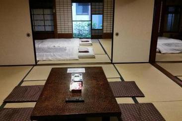 Пансион Tobaya Ryokan