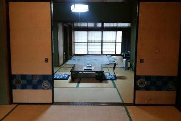 Пансион Tobaya Ryokan