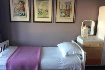 پانسیون Dunsandles Guesthouse