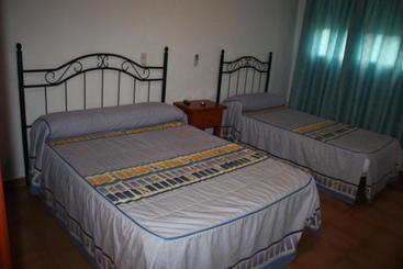 Pensjonat Hostal Tamarindos