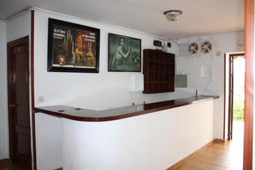 Pensjonat Hostal Tamarindos