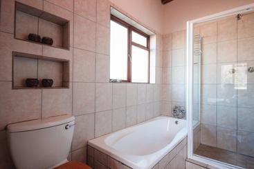 هتل Wildebraam Berry Estate