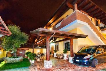 پانسیون Eneahouse
