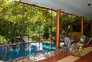 پانسیون Gohar`s Guest House