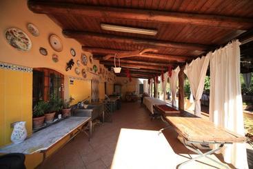 هتل Casa Del Geco