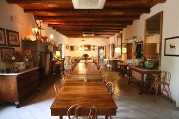 هتل Casa Del Geco