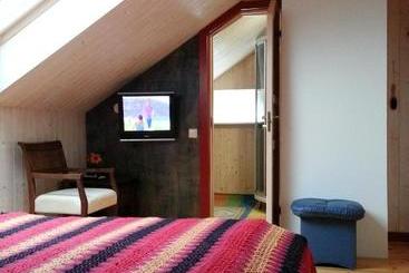 پانسیون Piibelehe Guest Accommodation