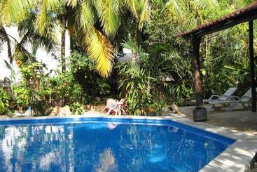 Общежитие Posada El Jardin