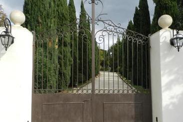 پانسیون Château Du Mourre Du Tendre