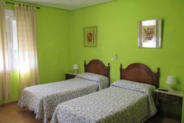 پانسیون Hostal Pradillo