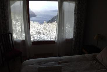 پانسیون Hostal Ayelen