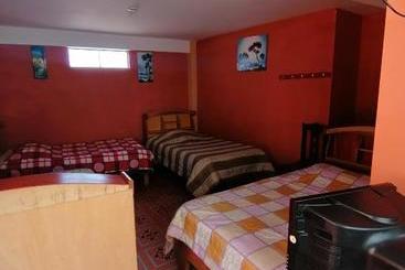 پانسیون Hostal Puerto Alegre