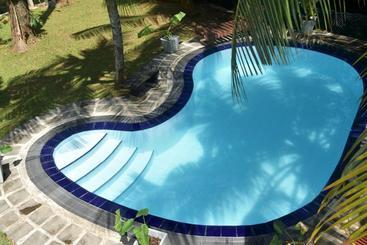 پانسیون Sethra Villa Bentota