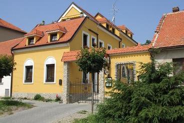 پانسیون U Svatého Urbana