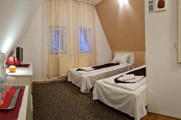 Pensiunea Happy Inn