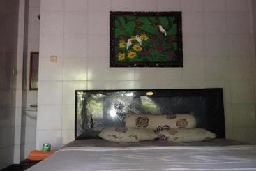 پانسیون Made Homestay