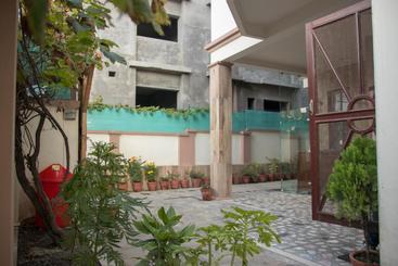 Hostmandu B&b