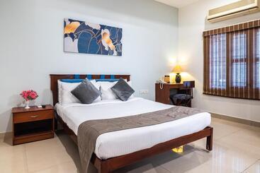 בית מלון כפרי Aashreya Suites Tiruvannamalai