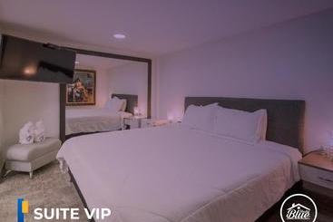 هتل Hostel Blue S