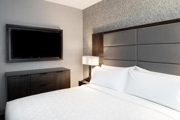 هتل Staybridge Suites   Quincy, An Ihg