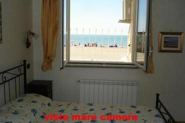 بنسيون Camere Sul Mare
