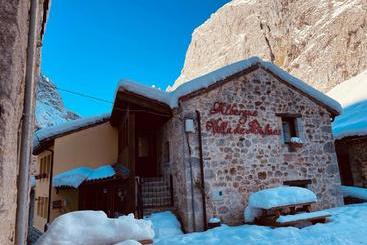 Albergue Villa De Bulnes