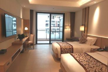 هتل Zensun Jinglun  Wenchang