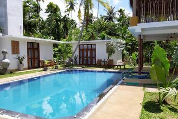 تختخواب و صبحانه Venus Villa