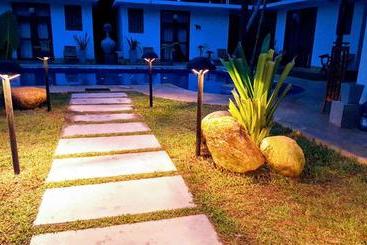تختخواب و صبحانه Venus Villa