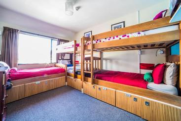 Adventure Queenstown Hostel