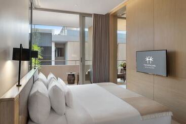 هتل Twinpalms Montazure Phuket Resort