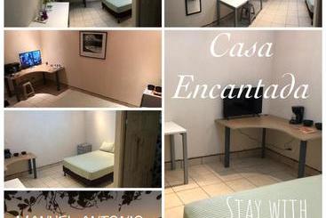هاستل Casa Encantada Rooms   Dbl Room   Aire Acondicionado   Wifi   Parking   Private Bathroom