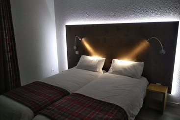 هتل Chalet Les Pieux