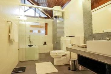 هتل Highcairn Luxury Boutique