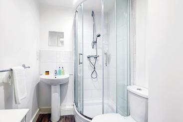 هتل Ur Stay Apartments Leicester