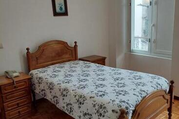 تختخواب و صبحانه Residencial Real   Antiga Rosas