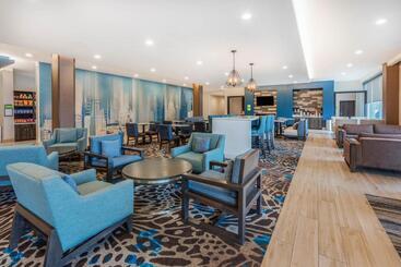 ホテル La Quinta Inn And Suites By Wyndham Houston Spring South