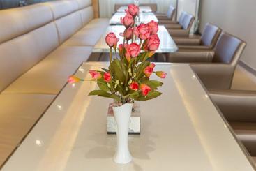 هتل Jinjiang Inn Wulanchabu Jining Railway Station Xingfu Road