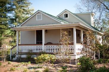 مبيت وإفطار Hopkins Ordinary Bed, Breakfast And Ale Works