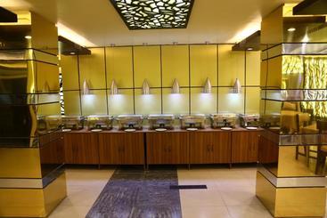 هتل Tiger Garden Int