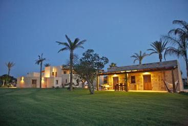 هتل Geco Resort