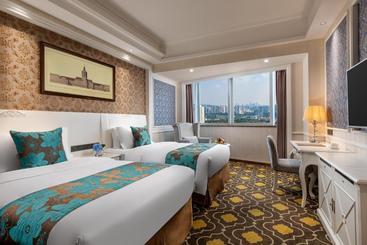 هتل Ramada Encore Wyndham Nanning City Center